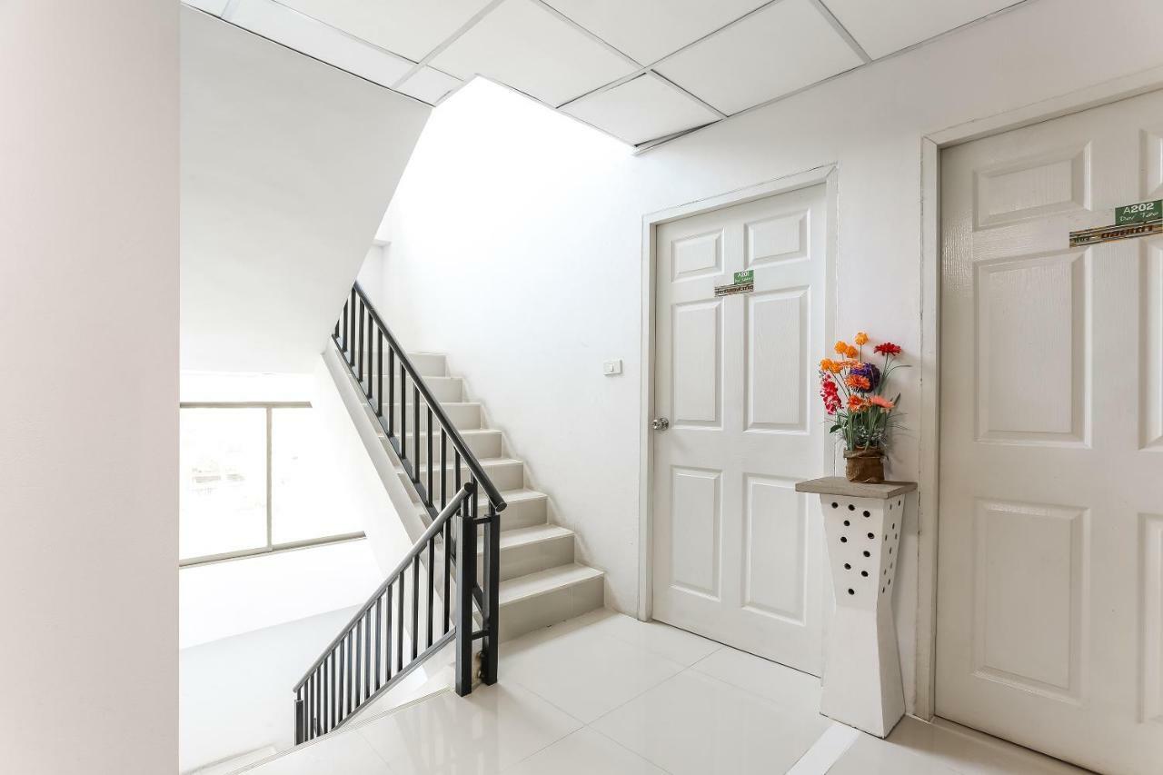 Hotel OYO 339 Nakara Boutique Chiang Mai Extérieur photo